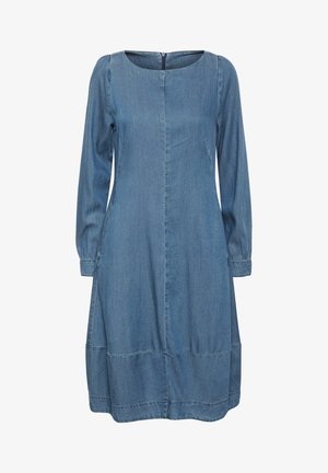 Vestido de mezclilla con mangas largas, cuello redondo, silueta recta y un detalle de costura en el dobladillo. La tela tiene un acabado suave y texturizado.