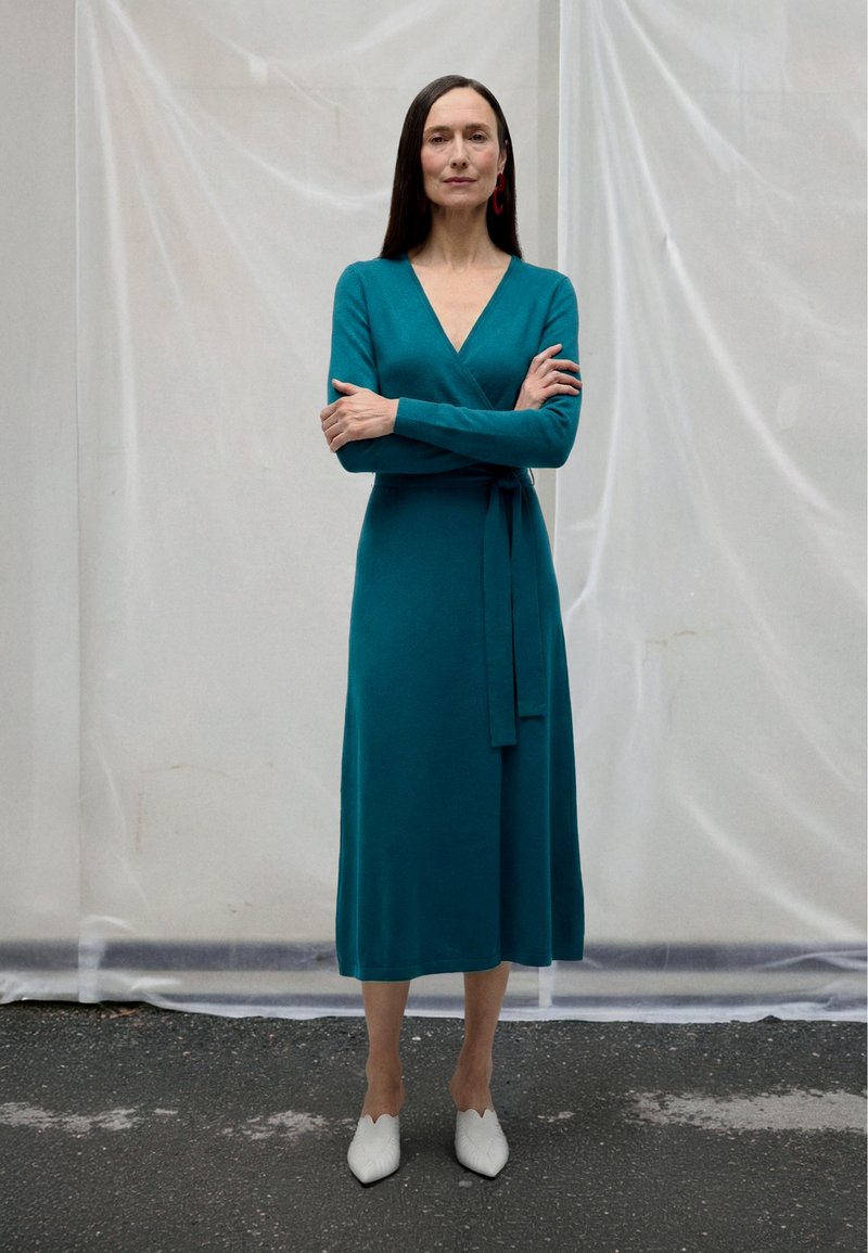 Diane Von Furstenberg Robe mi-longue à fleurs en viscose jaune Fibre de