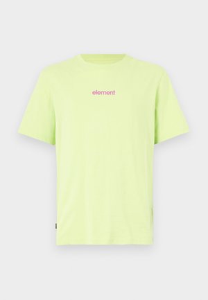 T-shirt in cotone verde lime con maniche corte. Presenta un piccolo logo "element" rosa sul petto. Taglio dritto con etichetta laterale.