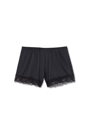 Schwarze Shorts aus glattem Stoff, mit einem dekorativen Spitzenbesatz am Saum. Elastischer Bund für bequemen Sitz.