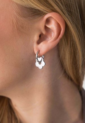 PURELEI, PURELEI OHRRINGE FLOWER - Ohrringe - silver-coloured