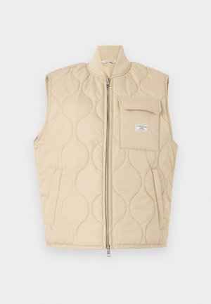 Guess Jeans QUILTED PUFFER  - Waistcoat - safari tan