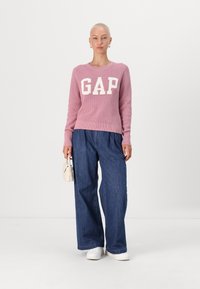 GAP Petite LOGO - Pullover - lilas pink