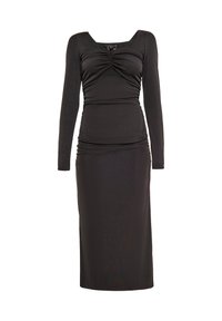 Czarna sukienka z długim rękawem, z dekoltem w kształcie łódki, teksturowana tkanina z marszczeniem w okolicy biustu, z dopasowanym krojem i długością midi.