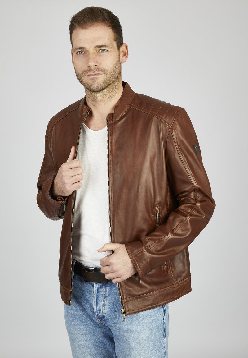 bugatti MIT SCHULTERSTEPPUNG - Lederjacke - cognac - Zalando.at
