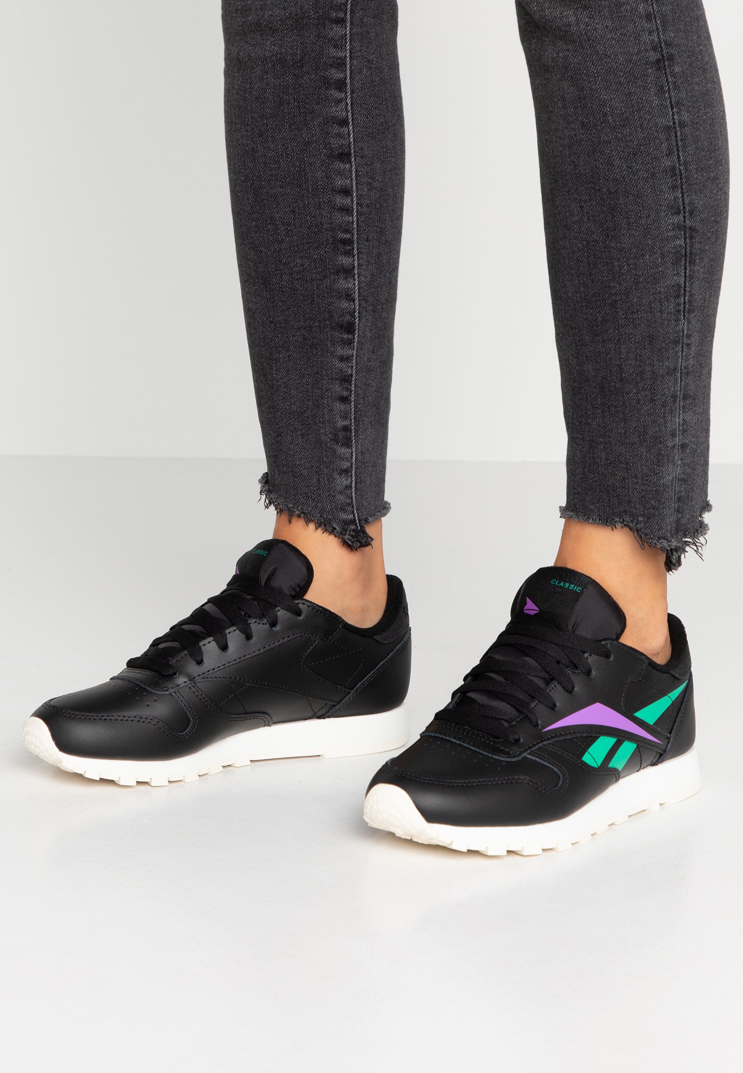 reebok schwarz