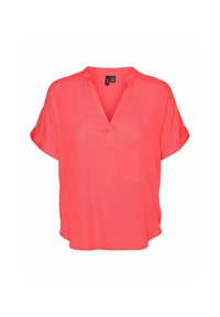 Blusa de manga corta en color coral con escote en V, hecha de tejido ligero, con mangas enrolladas y un corte relajado.