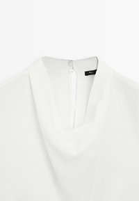 Thumbnail Image 8