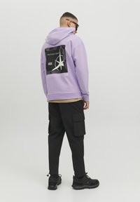 Jack & Jones JCOFILO HOOD - Felpa con cappuccio - lavender
