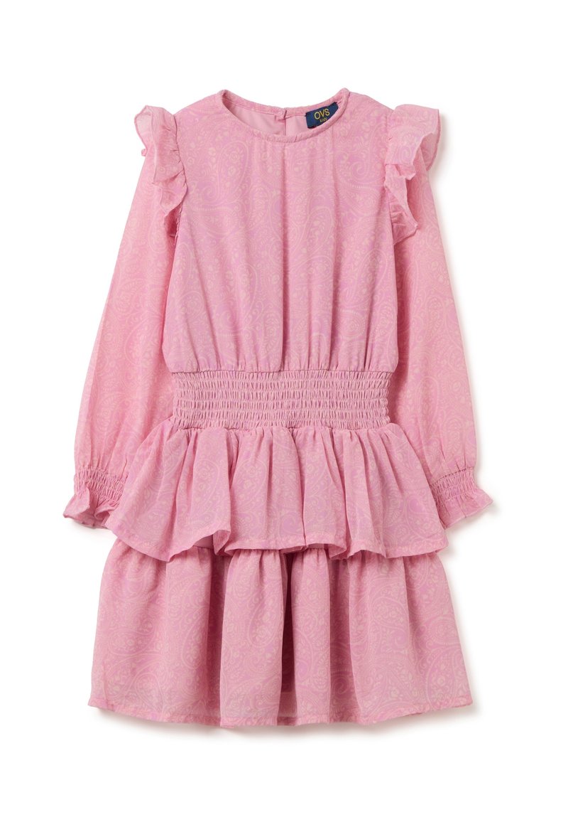 Rotes Kleid mit langen Ärmeln, Rüschendetails, gesmocktem Bund und mehrlagigem Rock mit durchgehendem Paisleymuster.