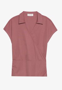 Wrap-stil kortermet topp i støvete rosa, laget av glatt stoff. Har en krage, sidelinning og en avslappet passform.