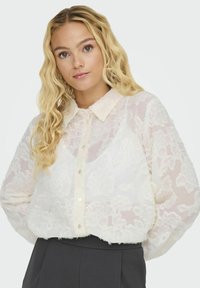 JDY Bluza s gumbima - cloud dancer