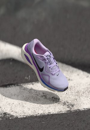 STRUCTURE 26 - Hardloopschoenen voor op de weg - violet mist/cave purple/bright violet/sapphire/hot lava/chalk