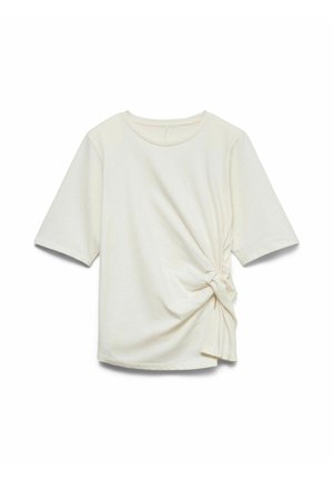 Bela bluza s kratkimi rokavi, okroglo izrezom in detajlom vozla na strani, ki ustvari nabran material na desnem boku.