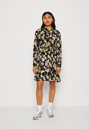 YAS YASEMMY SHIRT DRESS - Φόρεμα πουκάμισο - black/emmy