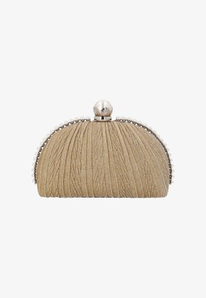 Pochette in tessuto dorato con trama plissettata, struttura in argento e grande chiusura con perla con perline più piccole ai bordi.