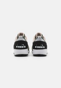 Diadora N902 UNISEX - Trainers - beige oxford