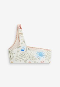 Biely bikiny top na jedno rameno s farebným botanickým a písmovým vzorom, oranžovým pruhovaným lemom na vnútornej hrane a malým dreveným gombíkom.