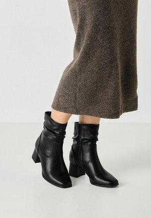 Tamaris, STIEFELETTE - Stivaletti - black nappa