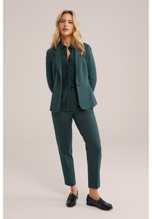 WE Fashion SLIM FIT - Pantalones - sea green