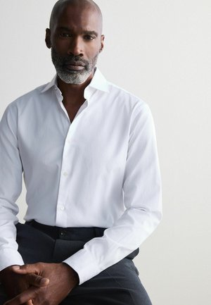 SIGNATURE EGYPTIAN TEXTURED REGULAR FIT - Businesshemd - white