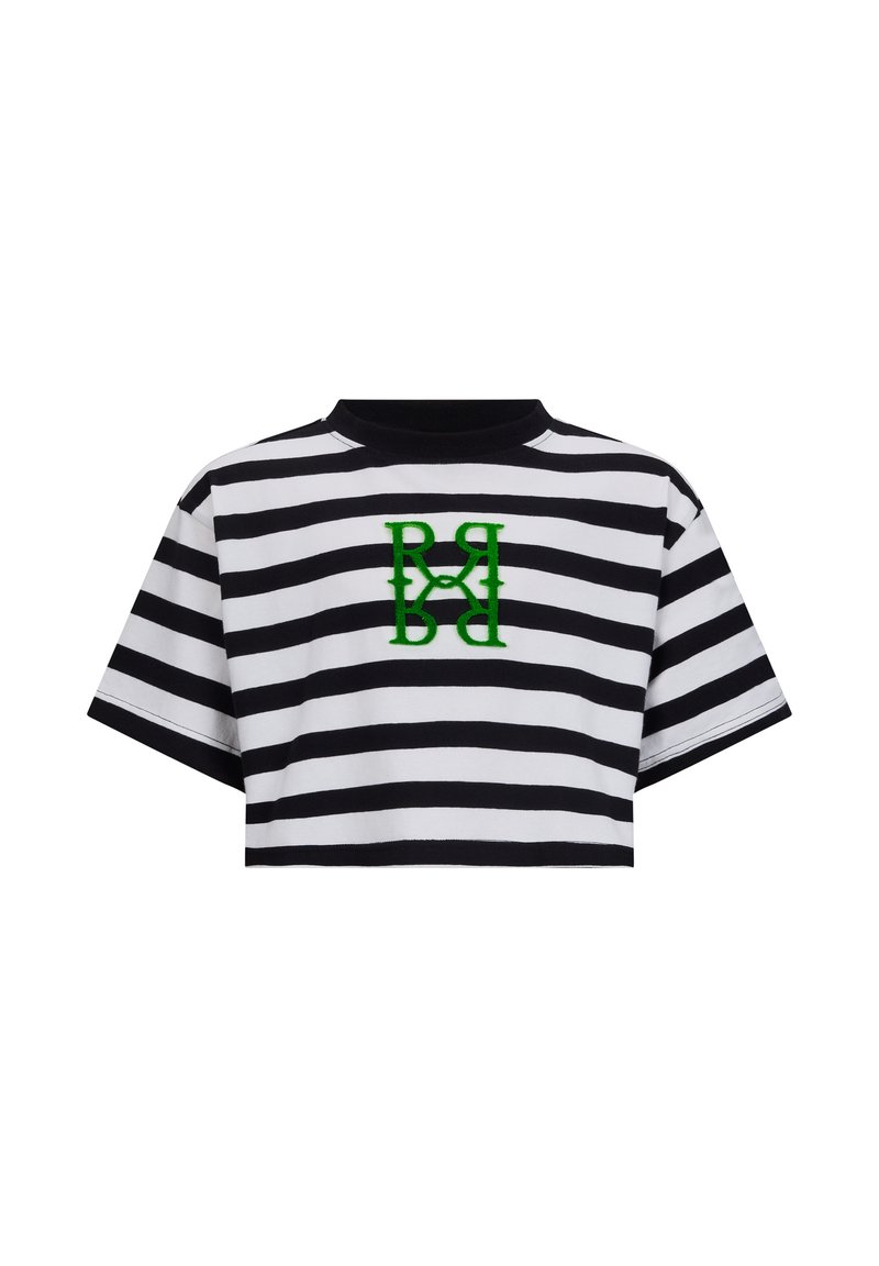 Czarna i biała w paski krótka koszulka z okrągłym dekoltem, z zielonym wyszywanym logo na środku. Materiał bawełniany. Krótkie rękawy.