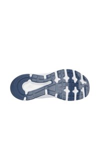 Suela de zapato de goma azul oscuro texturizada con acentos blancos; presenta un dibujo de banda para mejorar el agarre y la estabilidad.