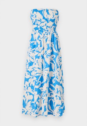 Olkaimaton maksimekko sinivalkoisessa kukkakuosissa, jossa on rypytetty bodice ja kevyt, teksturoitu kangas.