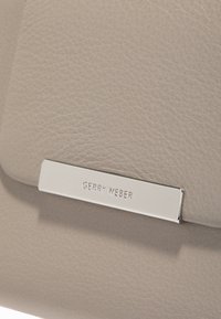 Gerry Weber VIGO  - Geldbörse - taupe