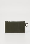ZIP CARD CASE IN SIGNATURE CAMO PRINT - Geldbörse - signature camo