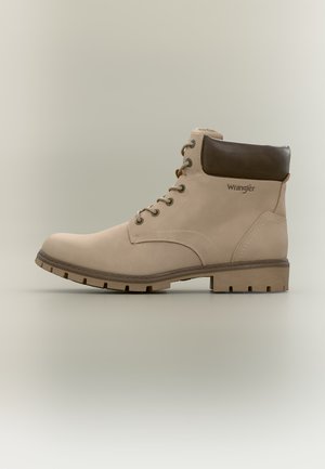 Wrangler, OAKLENN WOMEN HIGH - Botines con cordones - taupe