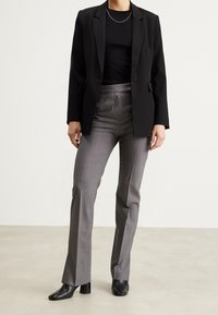 BOSS Tygbyxor - grey