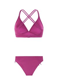 Lila geripptes Bikini-Set mit einem überkreuzten Rücken-Oberteil und passenden Mid-Rise-Höschen, dargestellt vor weißem Hintergrund.