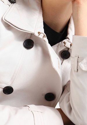 Superdry & Co Gabardina - off-white