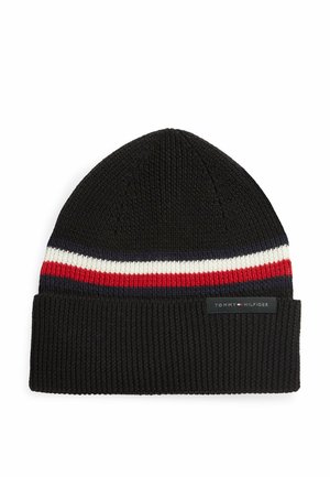 Sort strikket hue med foldet kant, med vandrette hvide og røde striber og et lille Tommy Hilfiger logo-tag på kanten.
