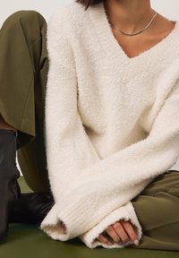 NA-KD Stickad tröja - white