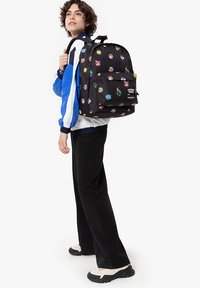 Eastpak OUT OF OFFICE UNISEX czarny