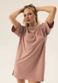 Wybrany, dusty pink