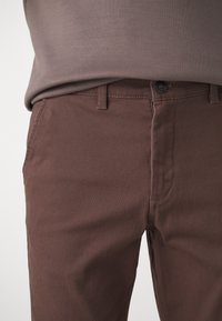 Jack & Jones JJIMARCO JJDAVE 2 PACK - Chino - chocolate brown/castor gray