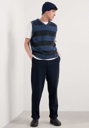 TREKNOW  - Viršus - blue - brojans multi