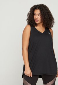 Active by Zizzi TRAININGS MIT V-AUSSCHNITT - Top - black