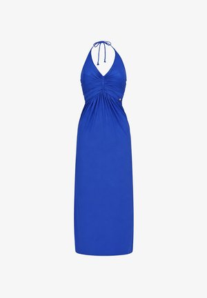 Vestido maxi azul real sin mangas con cuello halter, busto fruncido y cintura recogida, diseñado para uso casual o de playa.