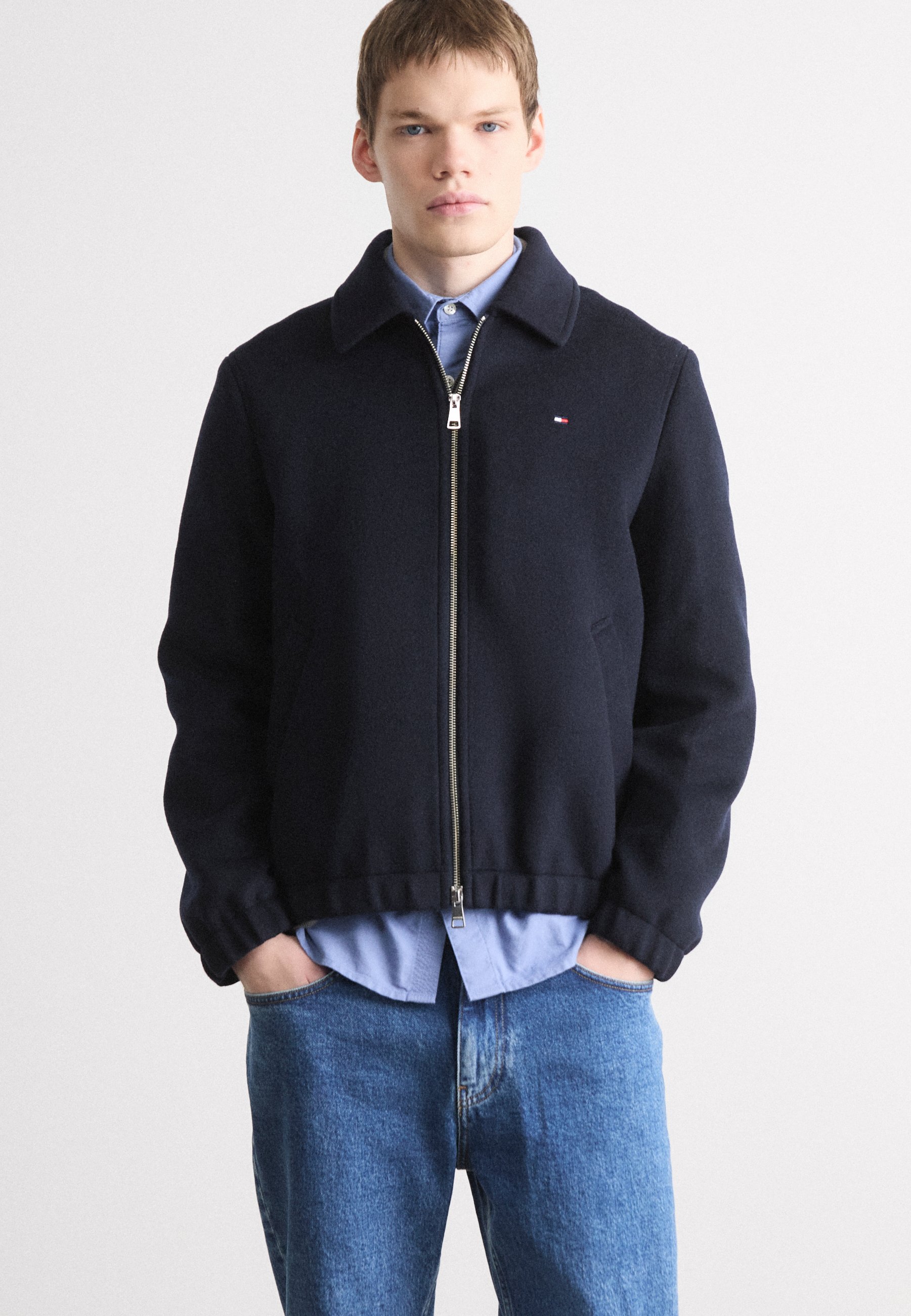 Veste Lacoste d’occason | Plus que 3 à -65