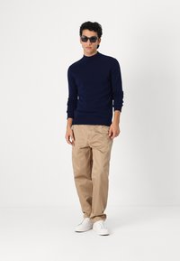 pure cashmere MEN MOCK NECK SWEATER - Džemperis - dark blue