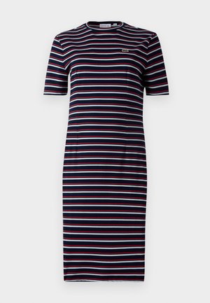 Vestido a rayas en navy, rojo y gris. Manga corta, cuello redondo, diseño hasta la rodilla. Presenta un pequeño logo de Lacoste en el pecho.