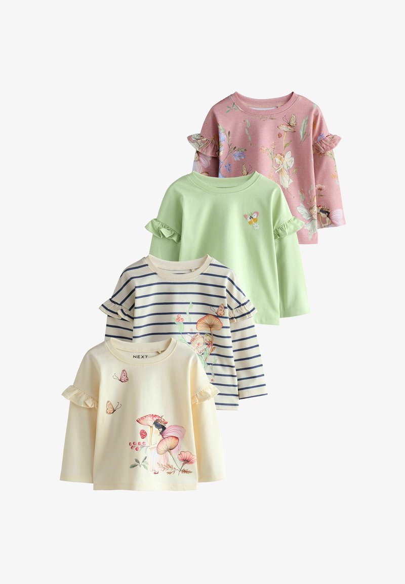 Cuatro camisetas de manga larga para niños pequeños con mangas con volantes, con estampados de hada, mariposa, seta y flores en colores rosa, verde, a rayas y crema.