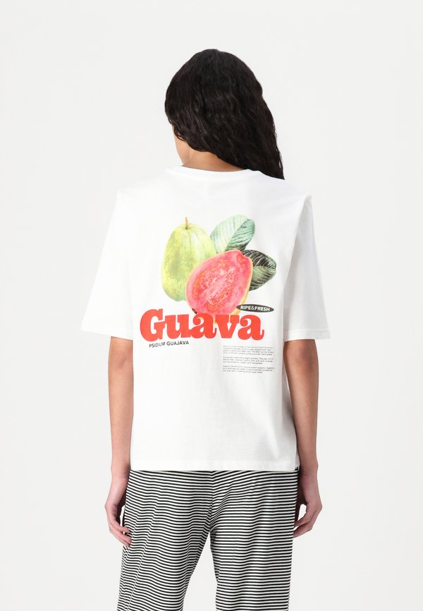 ONLPHOEBE FRESH BOX - Print T-shirt - cloud dancer