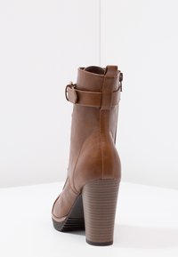 Anna Field Stivaletti con tacco - cognac