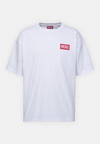 - T-shirt basic