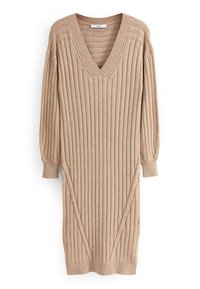 Robe tricotée beige avec un col en V, des manches longues et une texture à côtes verticales. Présente des accents latéraux diagonaux et des manches à revers.
